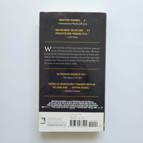 5/$12 Book Movie Tie In World War Z Oral History Zombie War Brooks Apocalypse - Picture 2 of 9